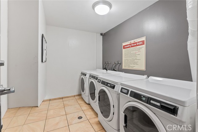 620 S Gramercy Place, Los Angeles CA: https://media.crmls.org/medias/027aacfa-97f5-4a91-a3d8-5f684c308e03.jpg
