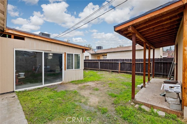 Detail Gallery Image 32 of 32 For 340 Western, Bakersfield,  CA 93309 - 3 Beds | 1 Baths