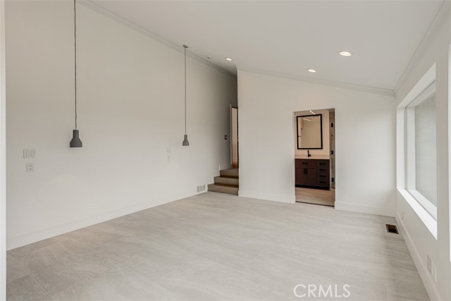 11354 Sunshine Terrace, Studio City CA: https://media.crmls.org/medias/027c2b55-7ffd-4f34-bc0d-3fcbacdc4fe9.jpg