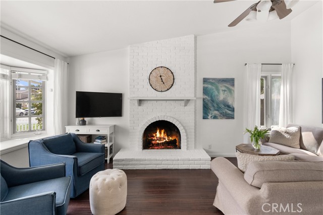 Detail Gallery Image 5 of 38 For 20851 Lancelot Ln, Huntington Beach,  CA 92646 - 4 Beds | 2 Baths