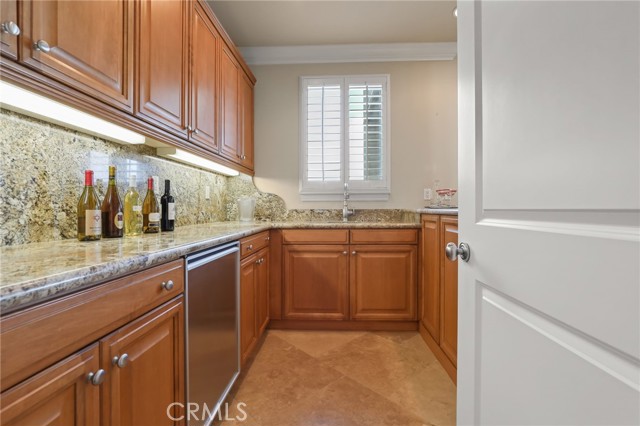 Image 20 of 75 For 12468 Longacre