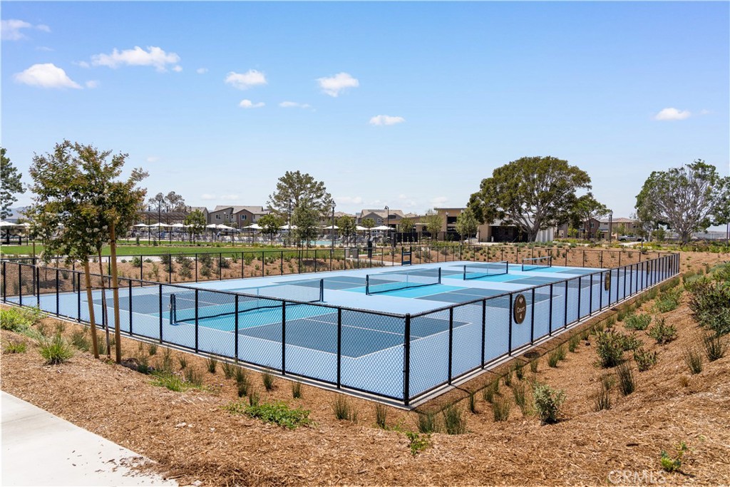 MLS #OC25272346 image #41