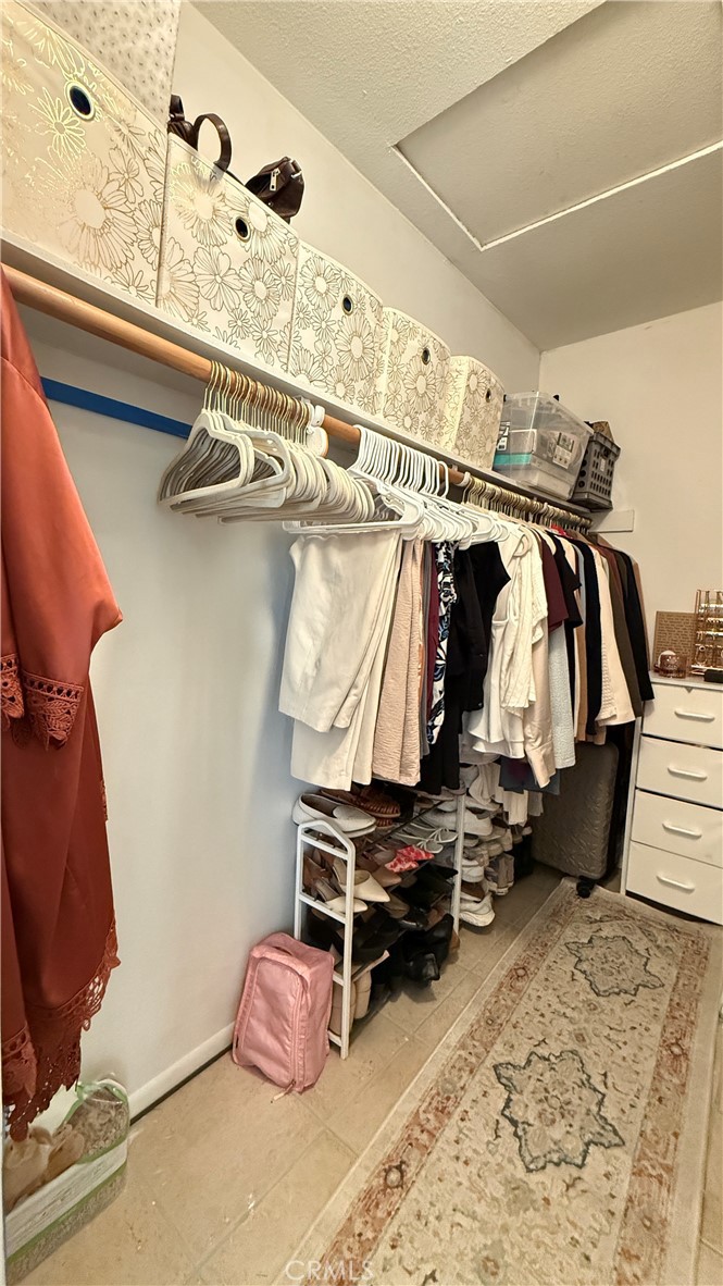 https://media.crmls.org/medias/027fcab8-552a-40fd-bf15-3bdfd8701fb9.jpg?preset=X-Large
