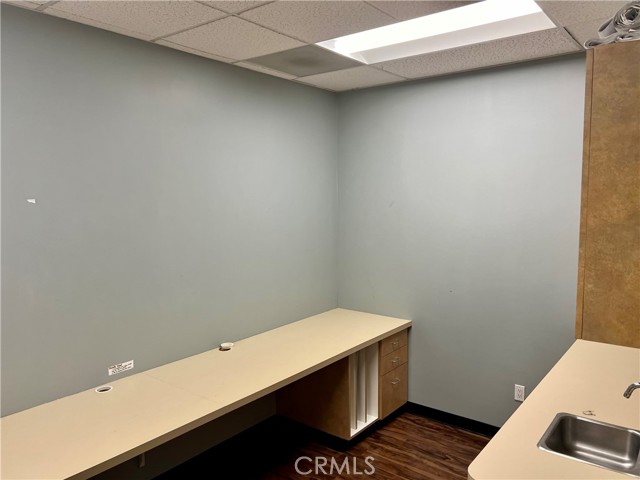 175 E 9th Street, Corona, California 92879, ,Commercial Lease,For Rent,175 E 9th Street,CRSR24049207