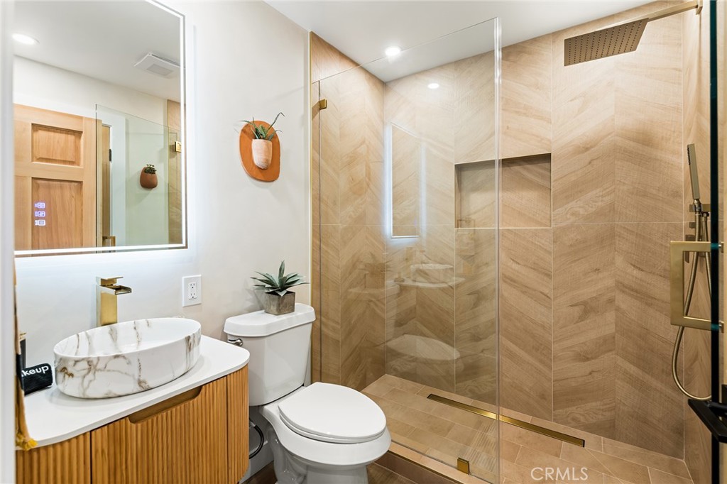https://media.crmls.org/medias/02852f06-8f70-4233-bc52-cc614054676f.jpg?preset=X-Large