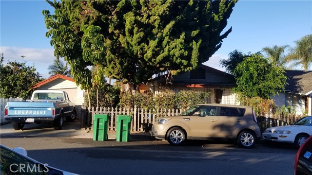 555 Through St, Laguna Beach, CA 92651