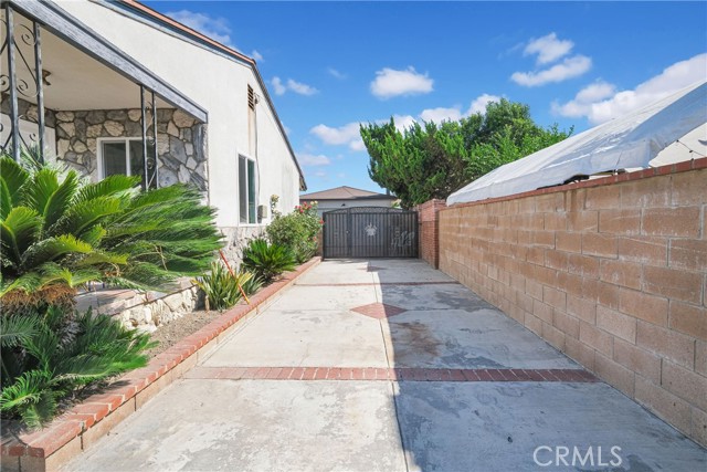 Front Image Thumbnail for CRTR25273666