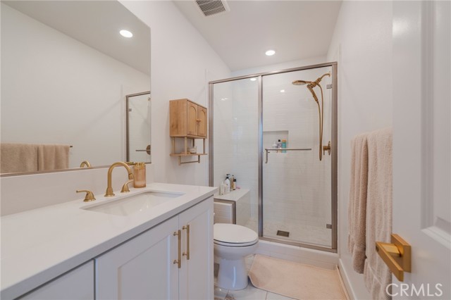 Detail Gallery Image 3 of 49 For 9672 Dawning Dr, Huntington Beach,  CA 92646 - 5 Beds | 4/1 Baths