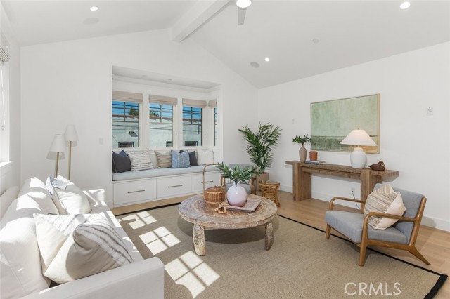 Detail Gallery Image 55 of 75 For 153 Granada Ave, Long Beach,  CA 90803 - 5 Beds | 4 Baths