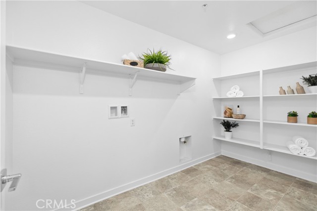 walk-in pantry