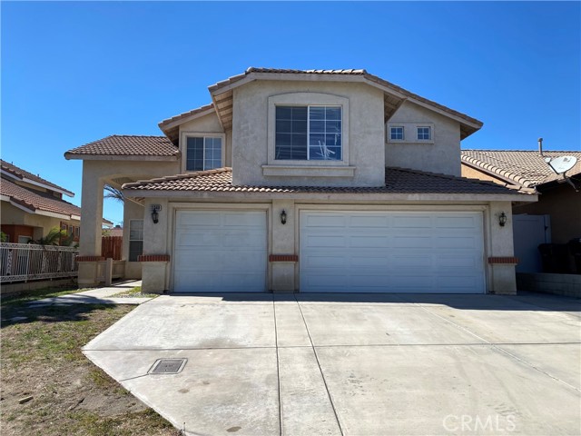 11348 Zinnia Ln, Fontana, CA 92337