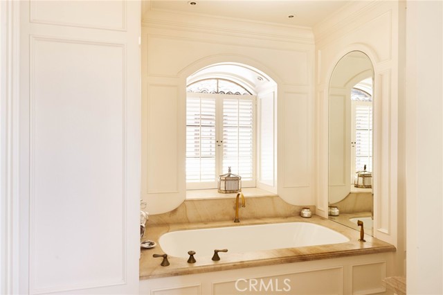 Image 27 of 42 For 2116 Balboa Boulevard