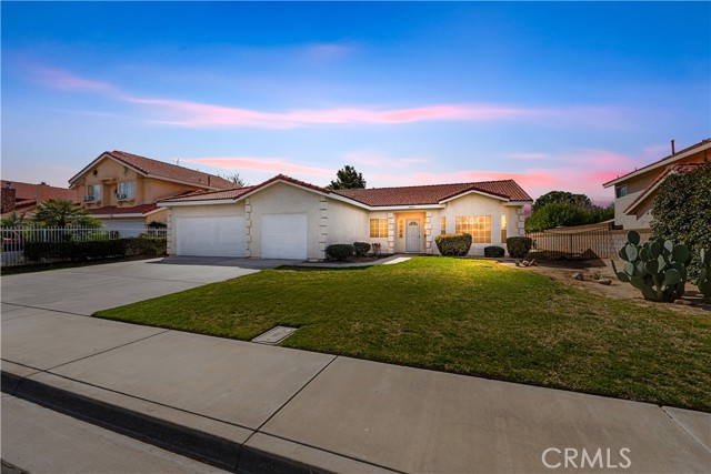 Detail Gallery Image 3 of 39 For 43453 Tali St, Lancaster,  CA 93535 - 3 Beds | 3 Baths
