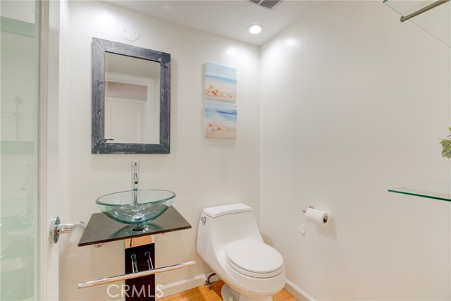 2617 Ruhland Avenue, Redondo Beach, California 90278, 2 Bedrooms Bedrooms, ,1 BathroomBathrooms,Residential,Sold,Ruhland,SB23059783