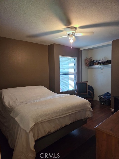13581 Scarborough Place, Chino CA: https://media.crmls.org/medias/028a1789-10f2-46e7-810a-bf99de1d7eab.jpg
