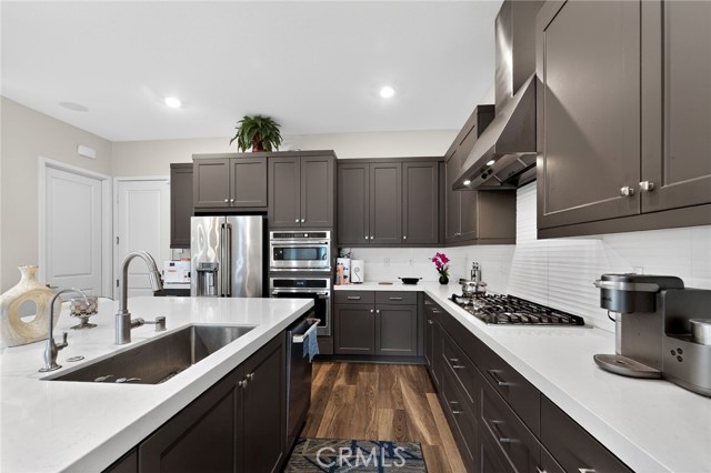 Detail Gallery Image 8 of 33 For 27508 Feathery Cassia, Valencia,  CA 91381 - 3 Beds | 2/1 Baths