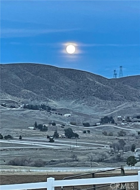 39662 86th W Street, Leona Valley CA: https://media.crmls.org/medias/028ae416-6bce-45df-a913-e21d6ffed78f.jpg