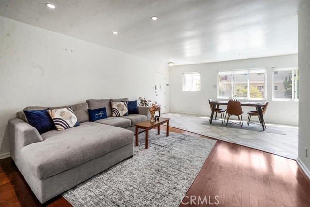 Detail Gallery Image 14 of 23 For 1525 N Hayworth Ave #205,  Los Angeles,  CA 90046 - 2 Beds | 1 Baths