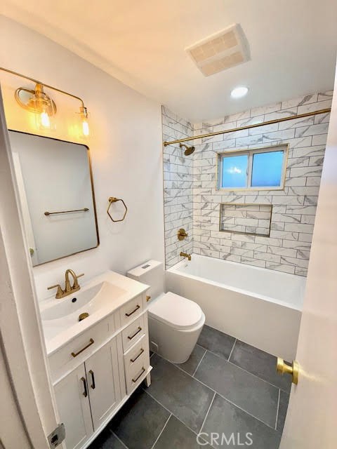 Detail Gallery Image 34 of 62 For 21108 Wilder Ave, Lakewood,  CA 90715 - 4 Beds | 2 Baths