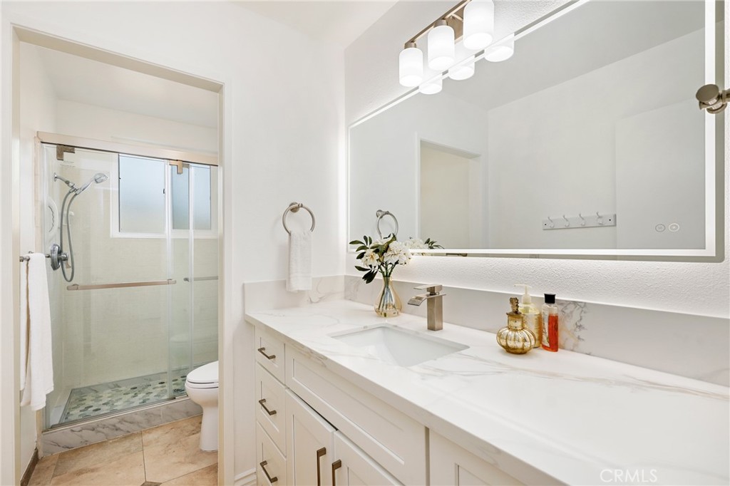 MLS #OC25173182 img 21