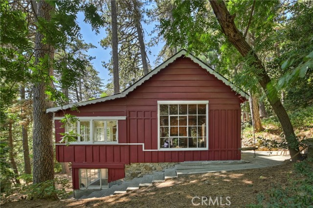 Detail Gallery Image 6 of 30 For 985 Coulter Pine Rd, Crestline,  CA 92325 - 2 Beds | 1 Baths