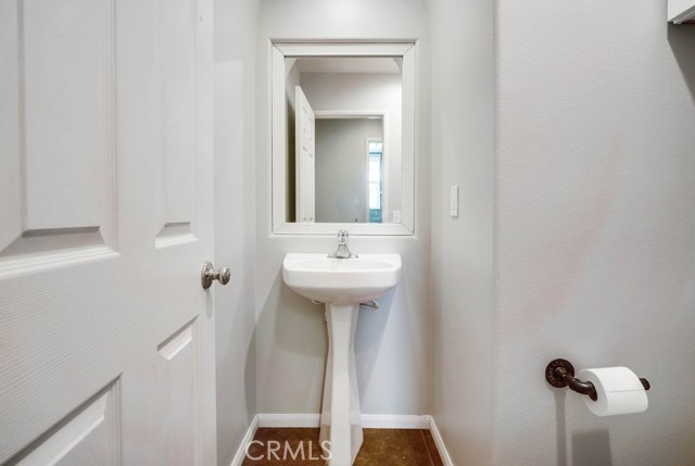 Detail Gallery Image 16 of 54 For 29132 Springshores Dr, Menifee,  CA 92585 - 4 Beds | 2/1 Baths