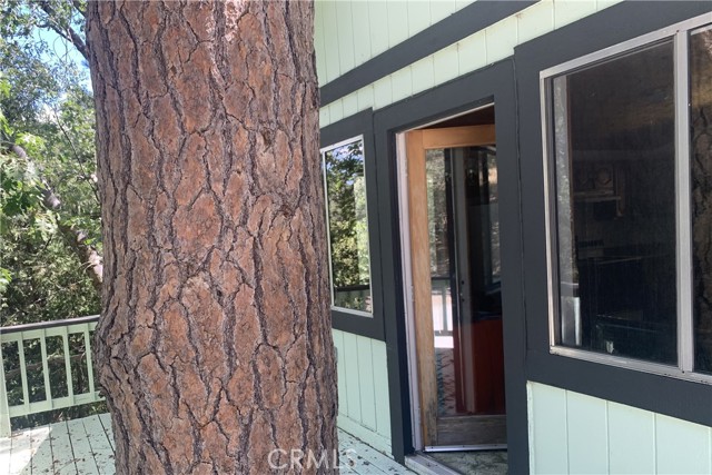 Detail Gallery Image 6 of 29 For 583 Boaz Rd, Crestline,  CA 92325 - 2 Beds | 1 Baths