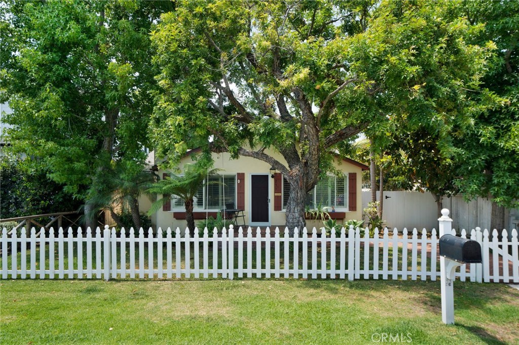 275 Flower Street