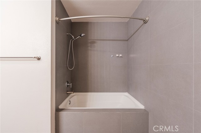 Detail Gallery Image 23 of 38 For 1234 Wilshire Bld #127,  Los Angeles,  CA 90017 - 1 Beds | 1 Baths