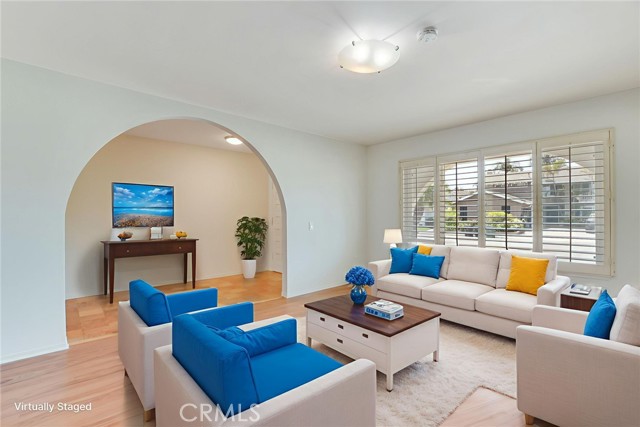 Detail Gallery Image 3 of 39 For 9561 Rockpoint Dr, Huntington Beach,  CA 92646 - 4 Beds | 2 Baths