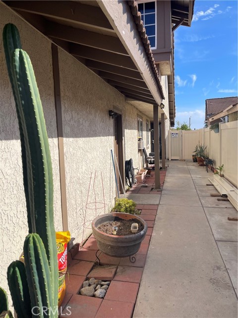 Detail Gallery Image 2 of 5 For 23481 Dome, Moreno Valley,  CA 92553 - 3 Beds | 2 Baths