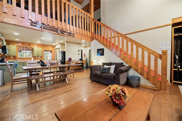 505 Barrett Way, Big Bear City CA: https://media.crmls.org/medias/02908ed2-5a19-42ef-bd4c-b2a8547e78f1.jpg