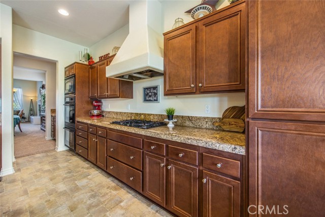 Detail Gallery Image 15 of 38 For 34333 Forest Oaks Dr, Yucaipa,  CA 92399 - 4 Beds | 2/1 Baths