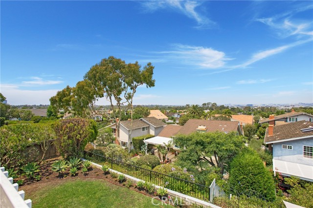 2220 Port Aberdeen Place, Newport Beach CA: https://media.crmls.org/medias/0290eb14-96dc-4478-b7b0-414df97f140e.jpg