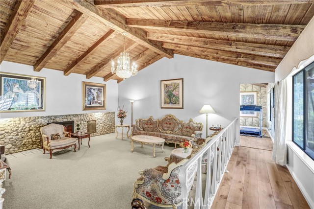 Detail Gallery Image 16 of 60 For 2376 Sunset Curv, Upland,  CA 91784 - 4 Beds | 3/1 Baths