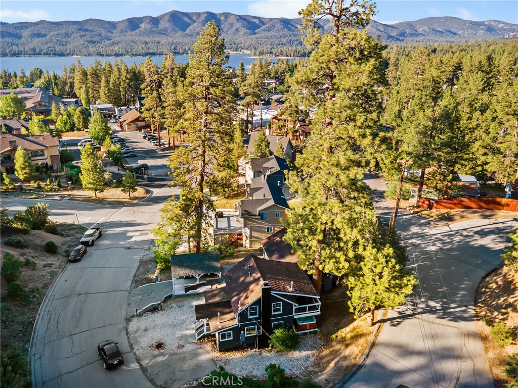https://media.crmls.org/medias/02926d97-8bf0-4a56-8f48-1605d5a5d8cb.jpg?preset=X-Large