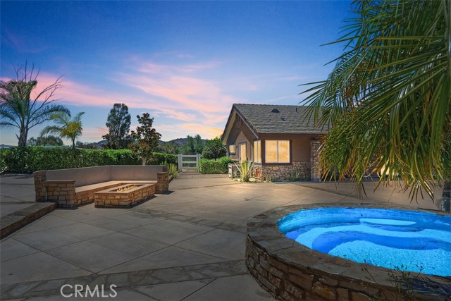 37789 Avenida La Cresta, Murrieta CA: https://media.crmls.org/medias/02927ab2-f6bf-4dbb-a6c2-4869b2c27a6c.jpg