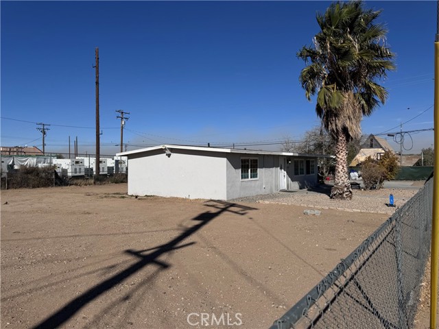 Detail Gallery Image 4 of 6 For 11759 Baldwin St, Adelanto,  CA 92301 - 3 Beds | 1 Baths