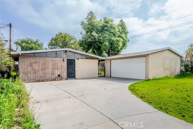 Detail Gallery Image 1 of 36 For 17941 E Payson St, Azusa,  CA 91702 - 3 Beds | 1 Baths