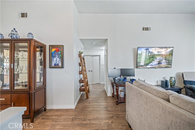 13883 Northstar Avenue, Victorville CA: https://media.crmls.org/medias/0293695f-37d0-4fab-a051-7028279b8ca6.jpg