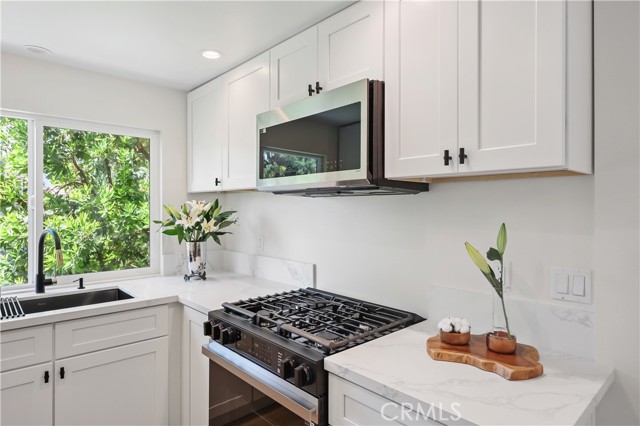309 Deerfield, Irvine CA: https://media.crmls.org/medias/0293a517-0a83-4e12-8d1f-b4d87564bb30.jpg
