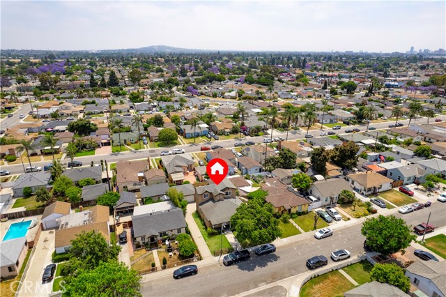 Detail Gallery Image 21 of 30 For 2730 Hayes Ave, Long Beach,  CA 90810 - 6 Beds | 3 Baths