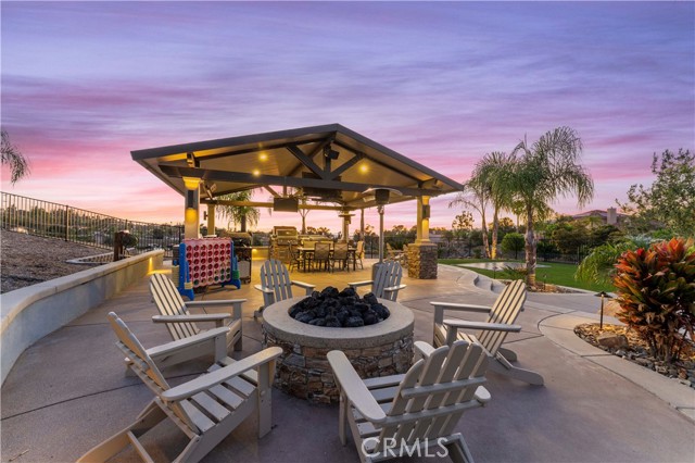 16905 Silver Star Court, Riverside CA: https://media.crmls.org/medias/02942420-fa09-4865-b60a-446b0ddc2799.jpg