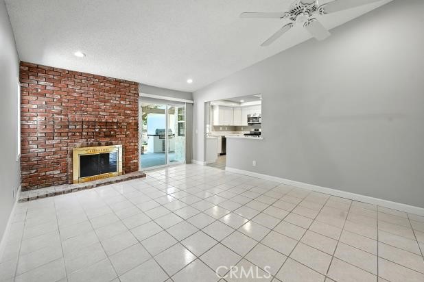 Detail Gallery Image 8 of 29 For 28620 Kathleen Ave, Saugus,  CA 91390 - 3 Beds | 2 Baths