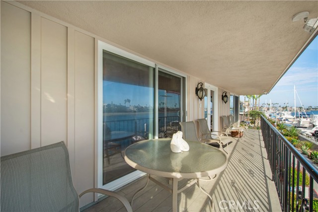 Detail Gallery Image 51 of 58 For 5585 E Corso Di Napoli, Long Beach,  CA 90803 - 3 Beds | 3 Baths