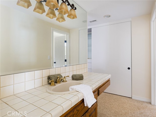 3528 Hightide Drive, Rancho Palos Verdes CA: https://media.crmls.org/medias/02950199-6f39-4c98-af33-2d0de7e4d19a.jpg
