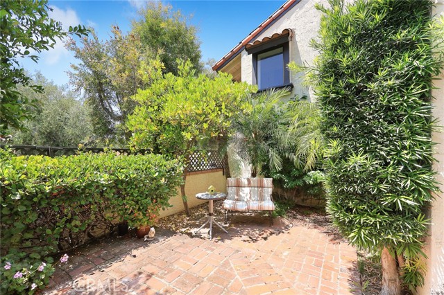 514 San Pablo Court, San Dimas CA: https://media.crmls.org/medias/02953346-df00-467c-b712-76ff7918279e.jpg