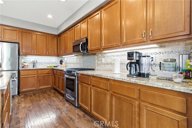 Detail Gallery Image 22 of 42 For 12812 Clemson, Corona,  CA 92880 - 5 Beds | 3 Baths