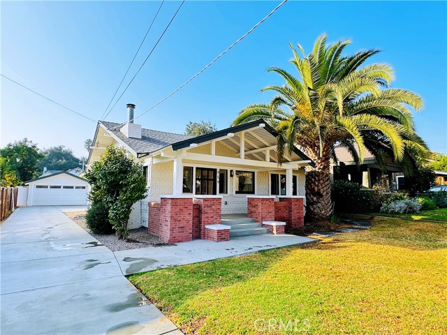 Detail Gallery Image 1 of 50 For 959 Worcester Ave, Pasadena,  CA 91104 - 4 Beds | 3 Baths