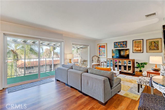 Detail Gallery Image 2 of 47 For 881 via Mendoza #O,  Laguna Woods,  CA 92637 - 2 Beds | 2 Baths